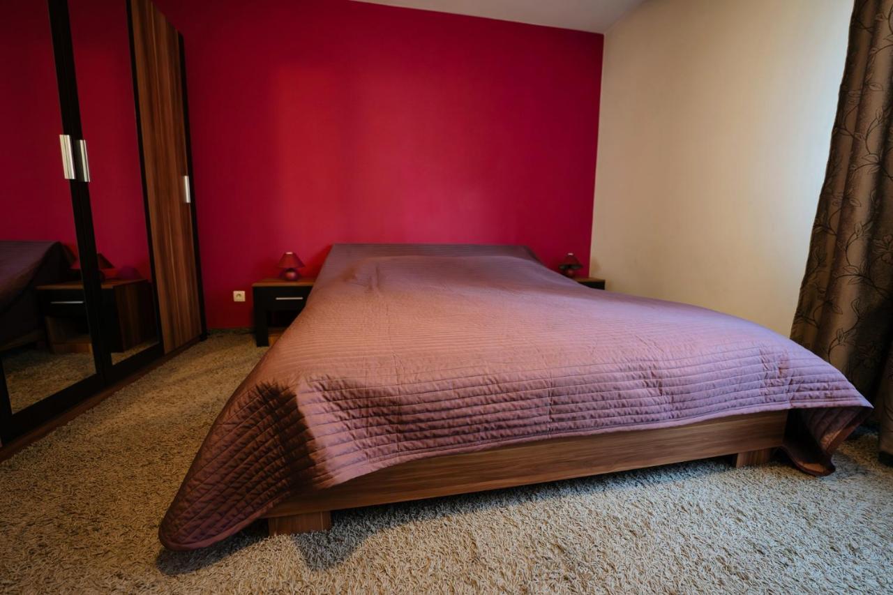 Quiet 3-Room Apt - 2 Parking Spaces - 5 Min Bus Флорешты Экстерьер фото