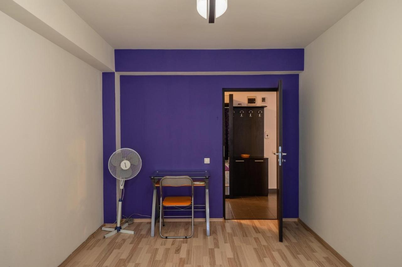 Quiet 3-Room Apt - 2 Parking Spaces - 5 Min Bus Флорешты Экстерьер фото