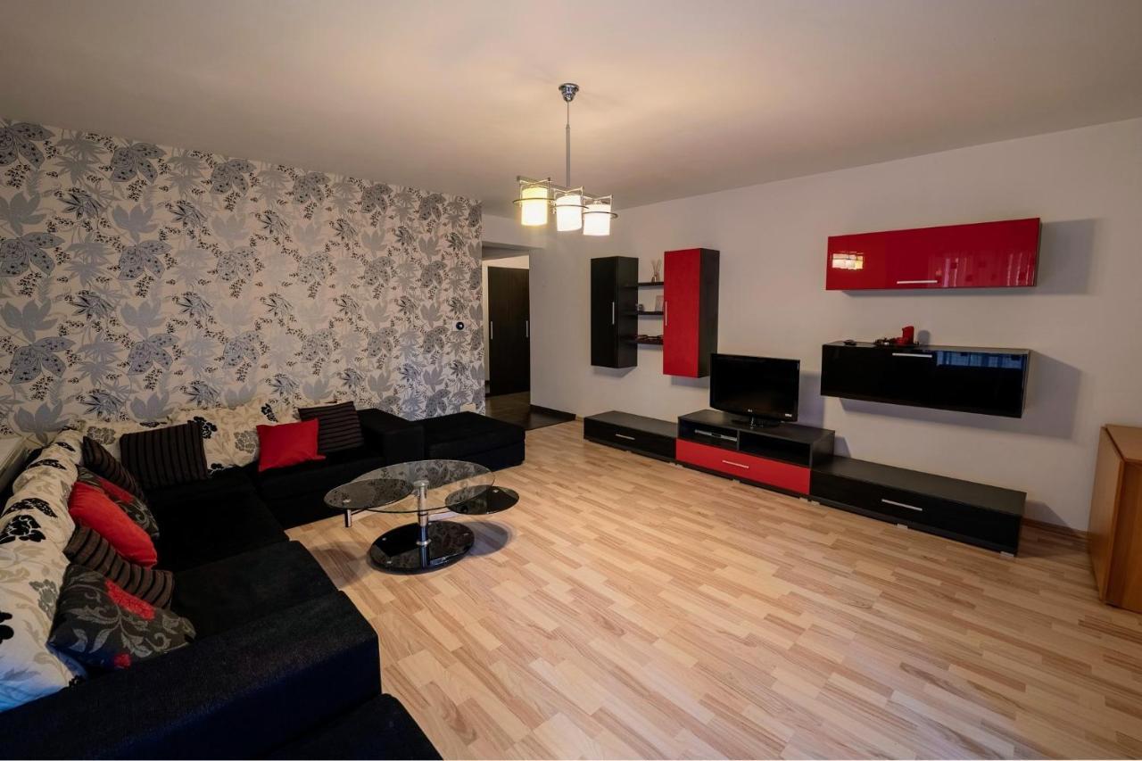 Quiet 3-Room Apt - 2 Parking Spaces - 5 Min Bus Флорешты Экстерьер фото