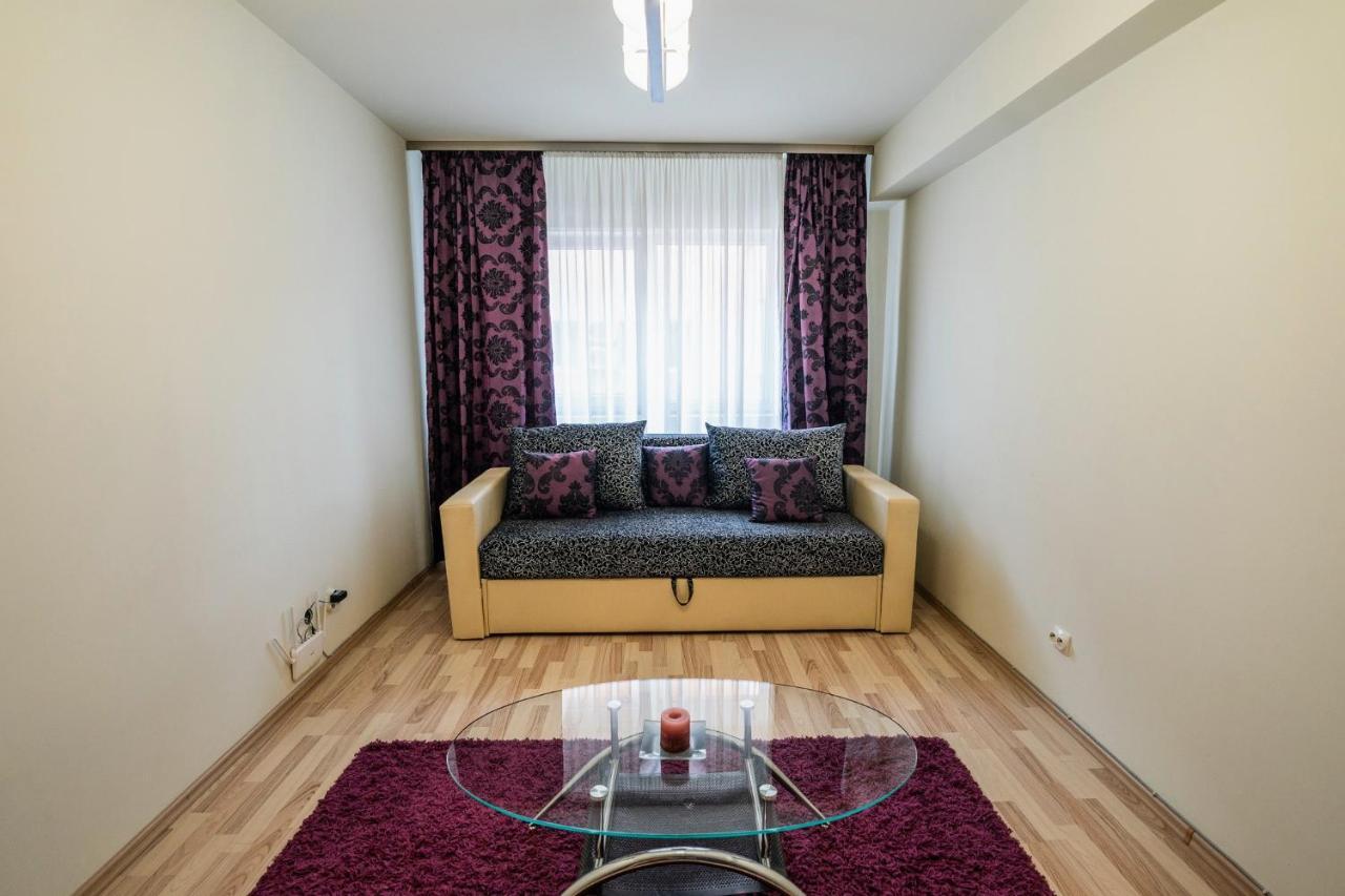 Quiet 3-Room Apt - 2 Parking Spaces - 5 Min Bus Флорешты Экстерьер фото